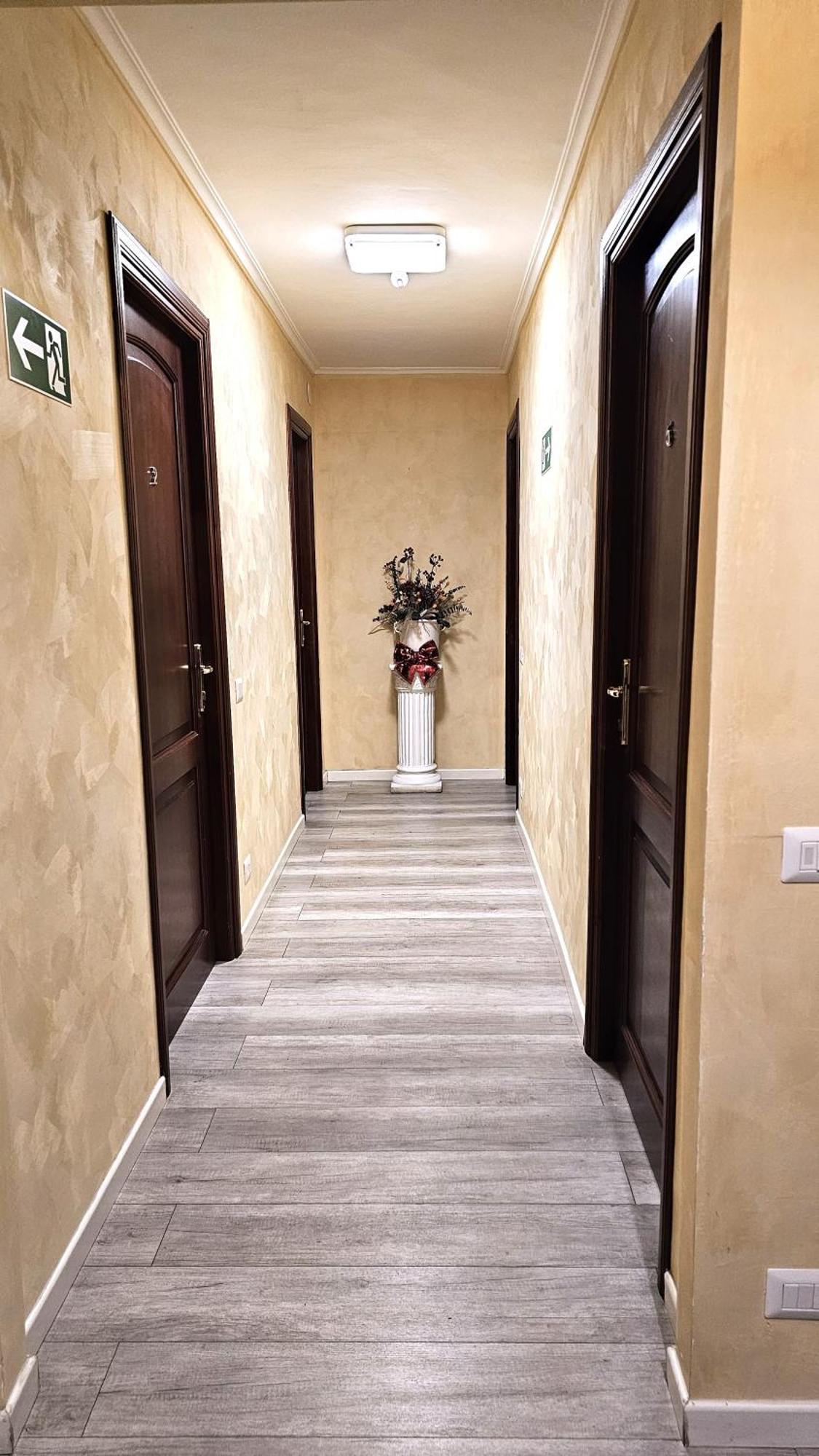 Girasole Suites Rome Exterior photo